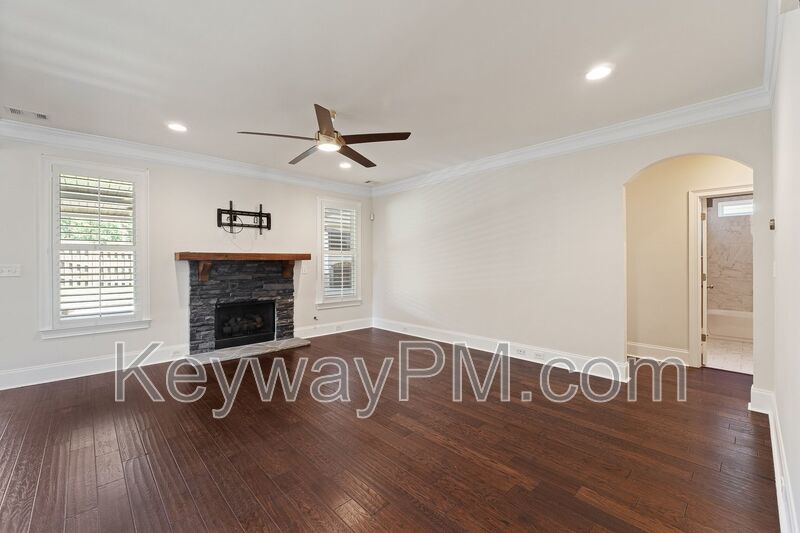 232 Dixon Court- River Island property image