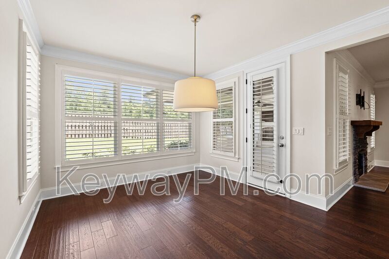 232 Dixon Court- River Island property image