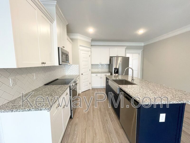 301 Sumac Trail - Canton Park property image