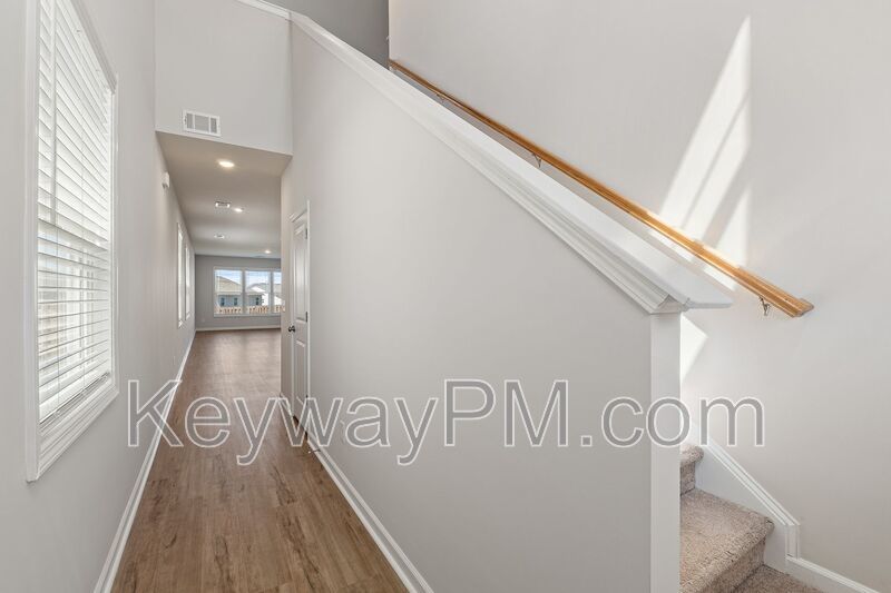 651 Manitou - Providence Station property image