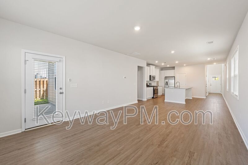 651 Manitou - Providence Station property image