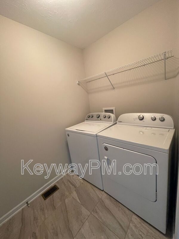 1206 Cobblefield Drive - Brighton Landing property image
