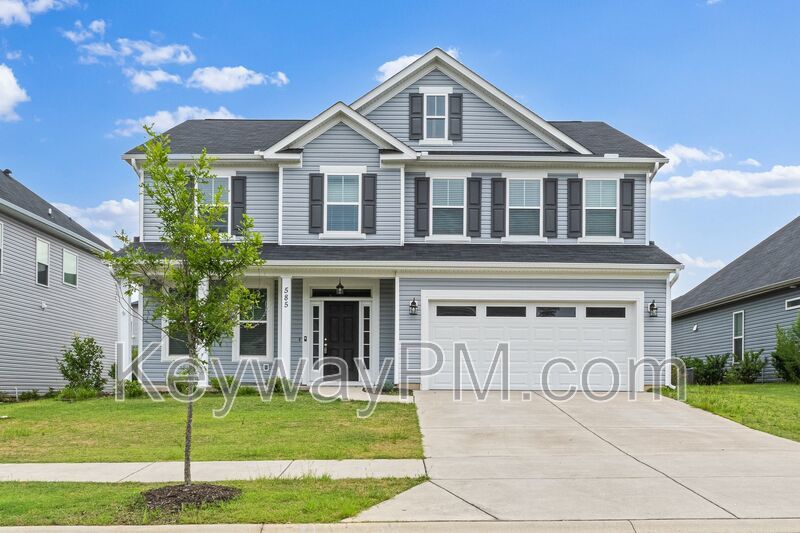 585 Hampton Drive-Windsor property image