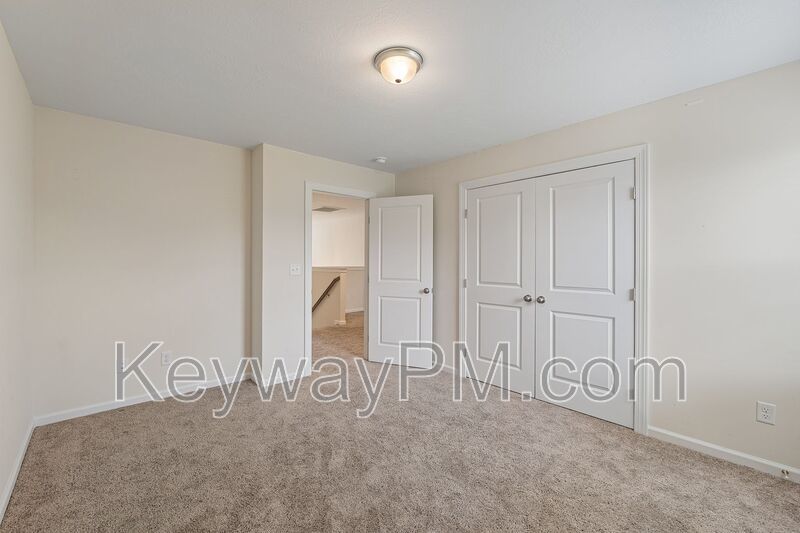 585 Hampton Drive-Windsor property image