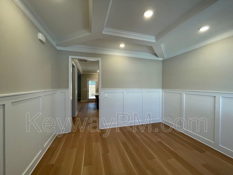 3119 Venetian Drive- Village Square property image