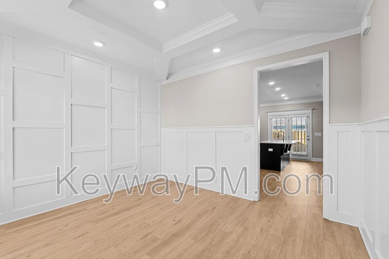 3125 Venetian Drive- Village Square property image