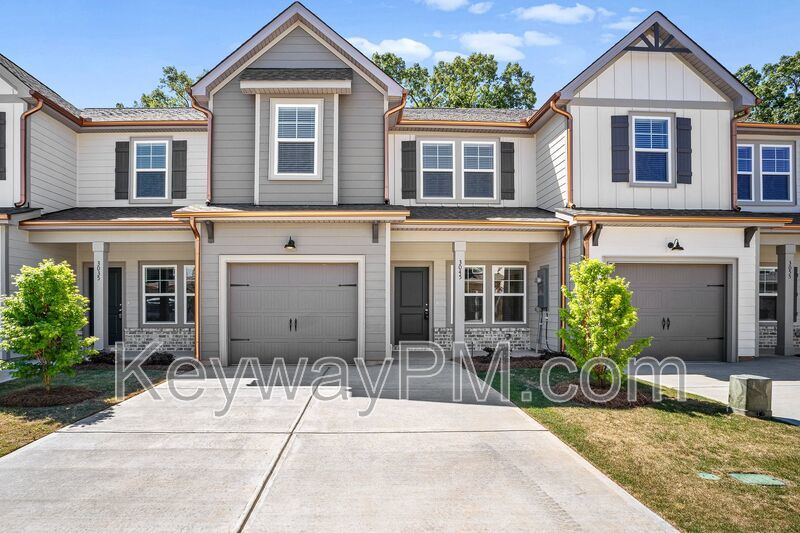 3133 Venetian Drive- Village Square property image