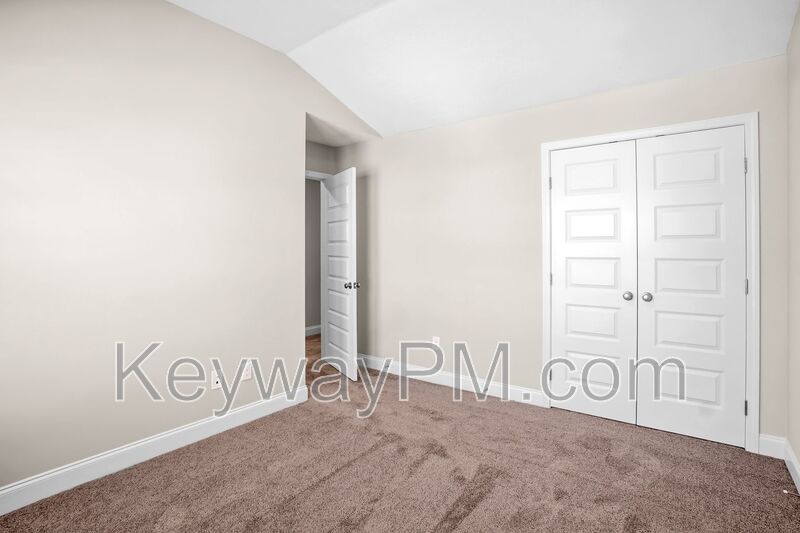 3133 Venetian Drive- Village Square property image