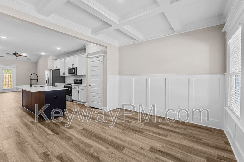 2103 Denmark Avenue SE - Miller Landing property image