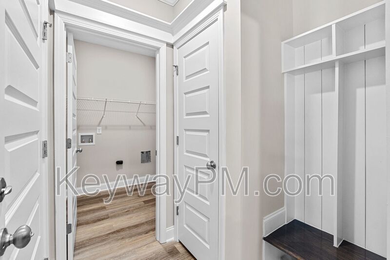 2103 Denmark Avenue SE - Miller Landing property image
