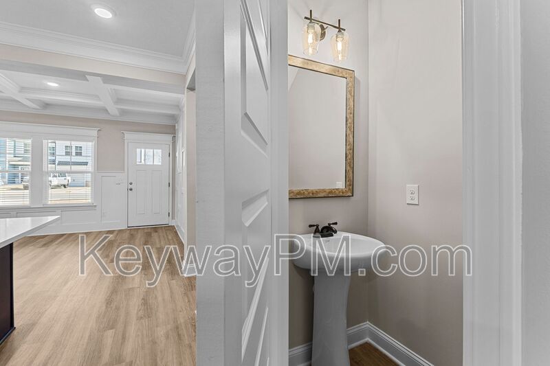 2103 Denmark Avenue SE - Miller Landing property image