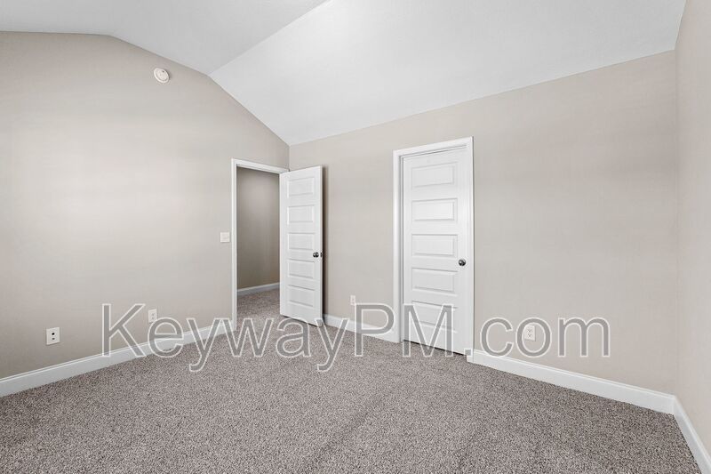 2103 Denmark Avenue SE - Miller Landing property image