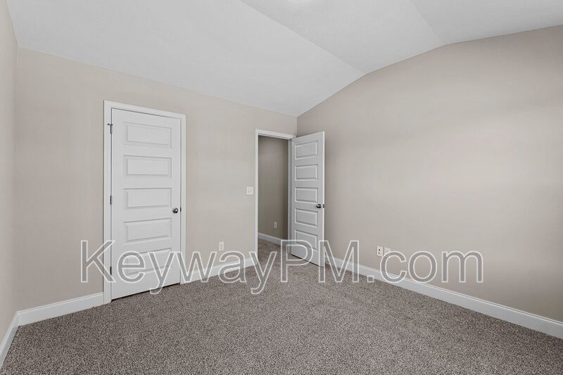 2103 Denmark Avenue SE - Miller Landing property image