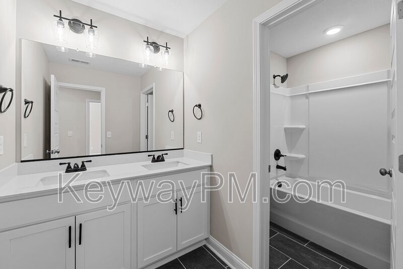 2096 Denmark Avenue SE-Miller Landing property image