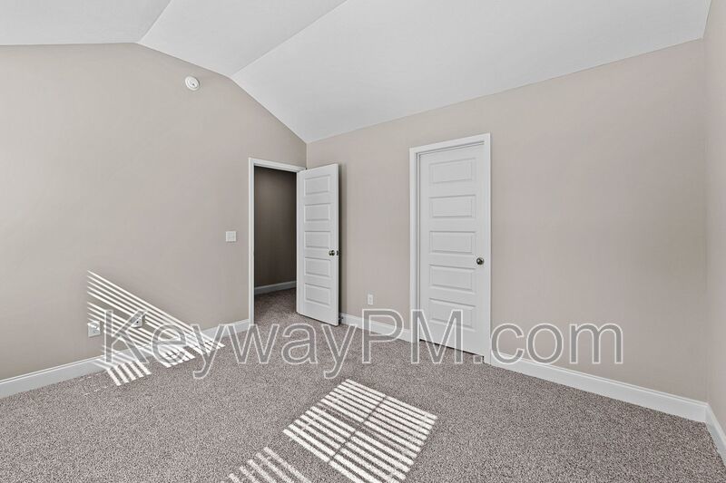 2096 Denmark Avenue SE-Miller Landing property image