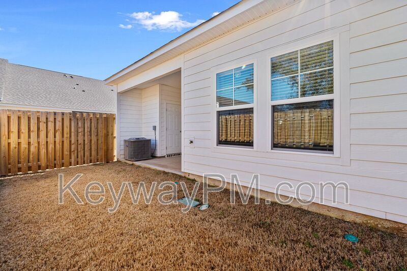 2096 Denmark Avenue SE-Miller Landing property image