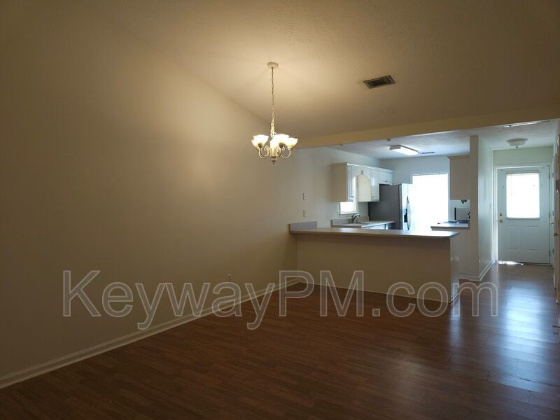 123 Portofino Lane SW - Portofino Townhomes property image