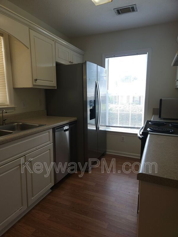 123 Portofino Lane SW - Portofino Townhomes property image