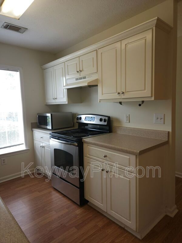 123 Portofino Lane SW - Portofino Townhomes property image