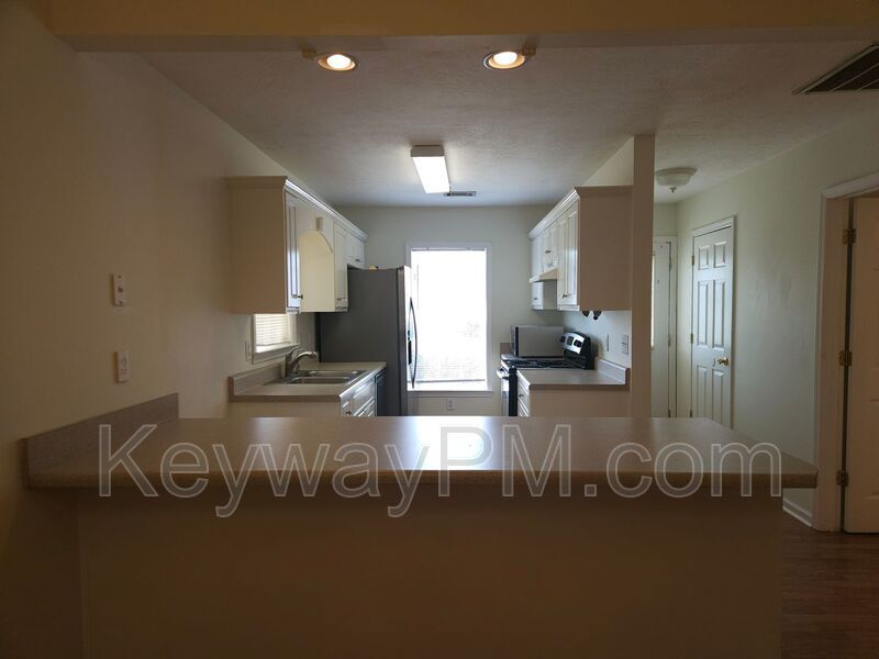 123 Portofino Lane SW - Portofino Townhomes property image
