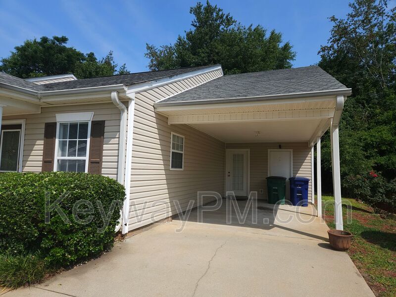 123 Portofino Lane SW - Portofino Townhomes property image