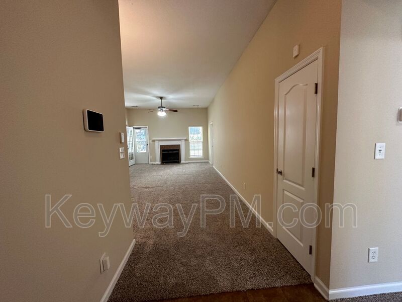 2136 Sylvan Lake Drive - Ivy Falls Plantation property image