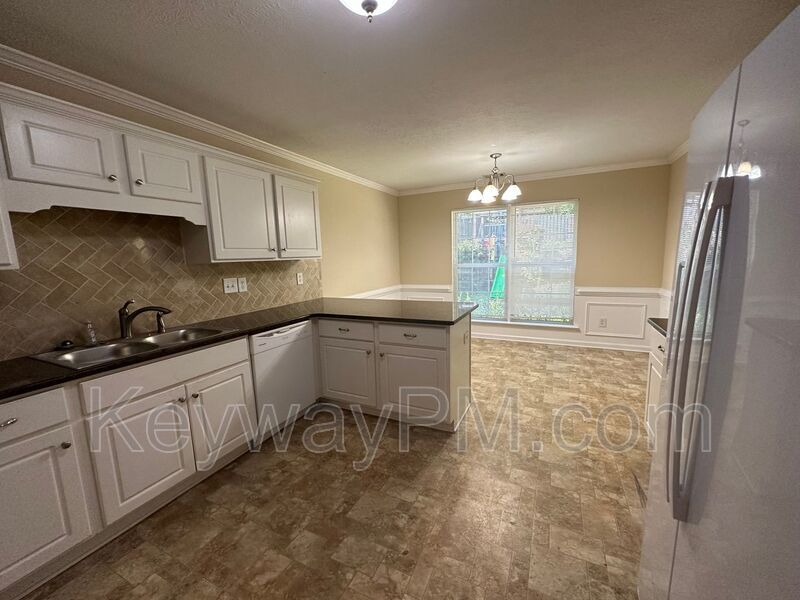 2136 Sylvan Lake Drive - Ivy Falls Plantation property image