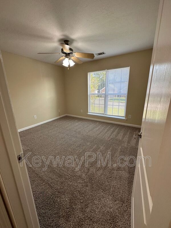2136 Sylvan Lake Drive - Ivy Falls Plantation property image