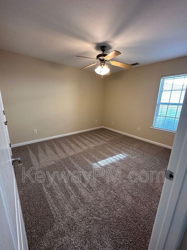 2136 Sylvan Lake Drive - Ivy Falls Plantation property image