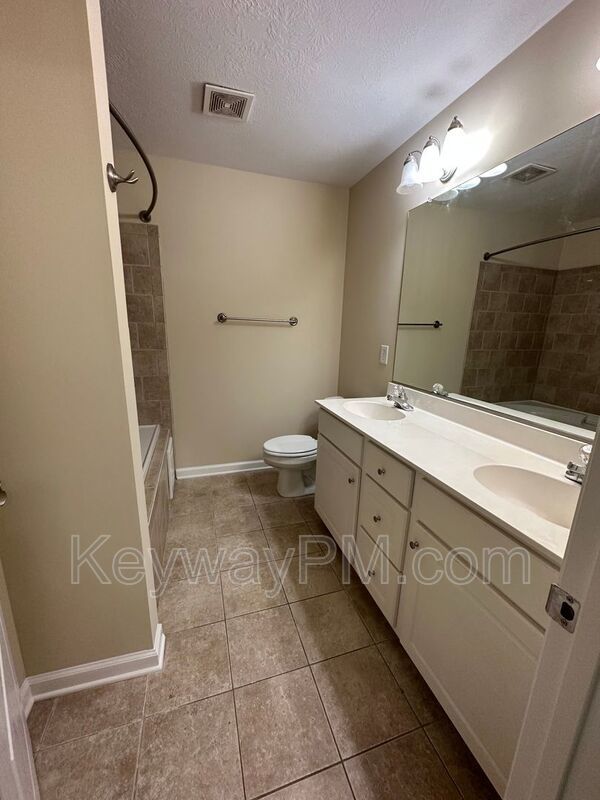 2136 Sylvan Lake Drive - Ivy Falls Plantation property image