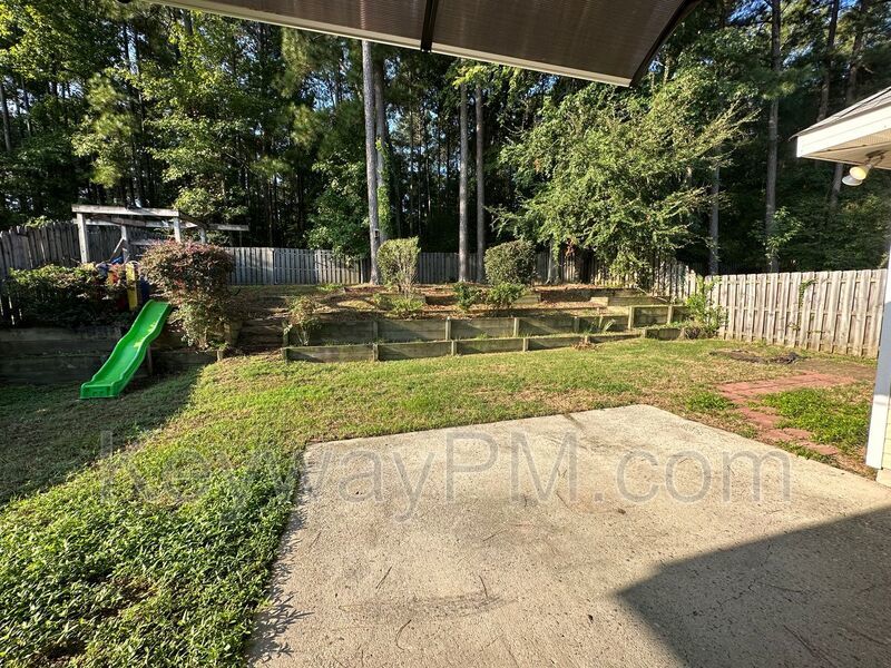2136 Sylvan Lake Drive - Ivy Falls Plantation property image