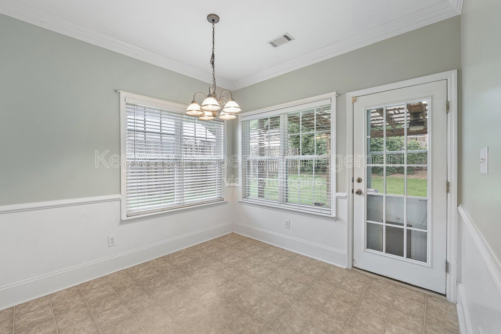 4890 Somerset Drive - Somerset at Williamsburg property image