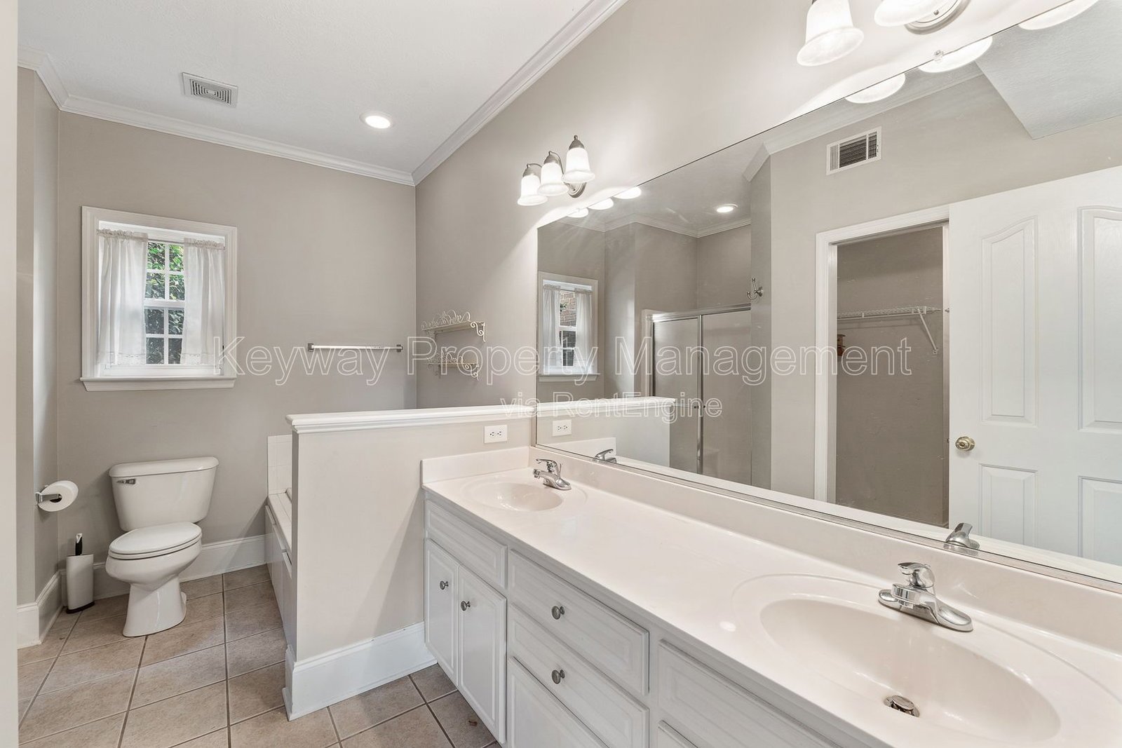 4890 Somerset Drive - Somerset at Williamsburg property image
