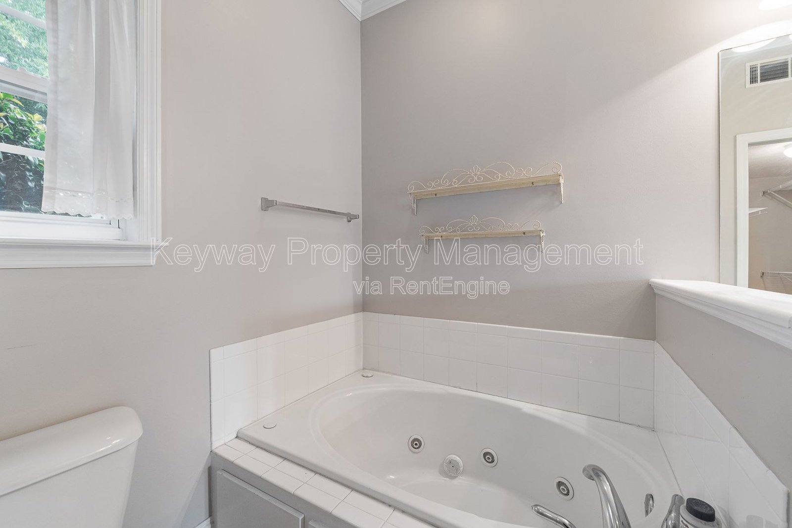 4890 Somerset Drive - Somerset at Williamsburg property image