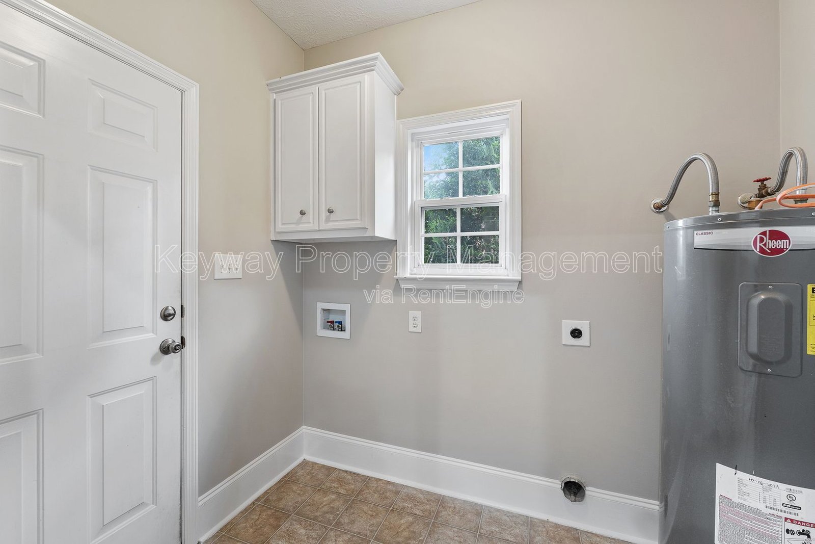 4890 Somerset Drive - Somerset at Williamsburg property image