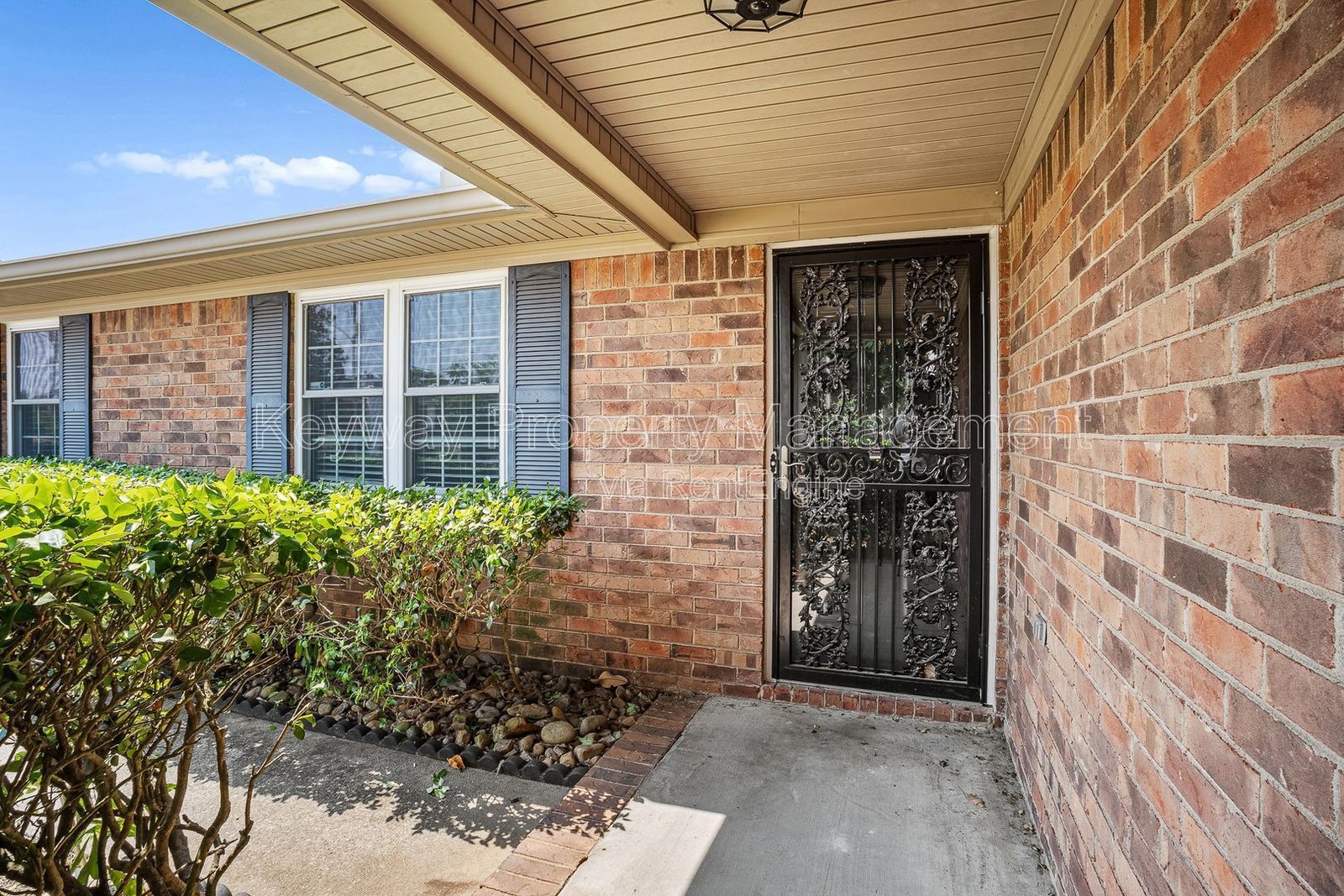 3420 Linderwood Drive-Pepperidge property image