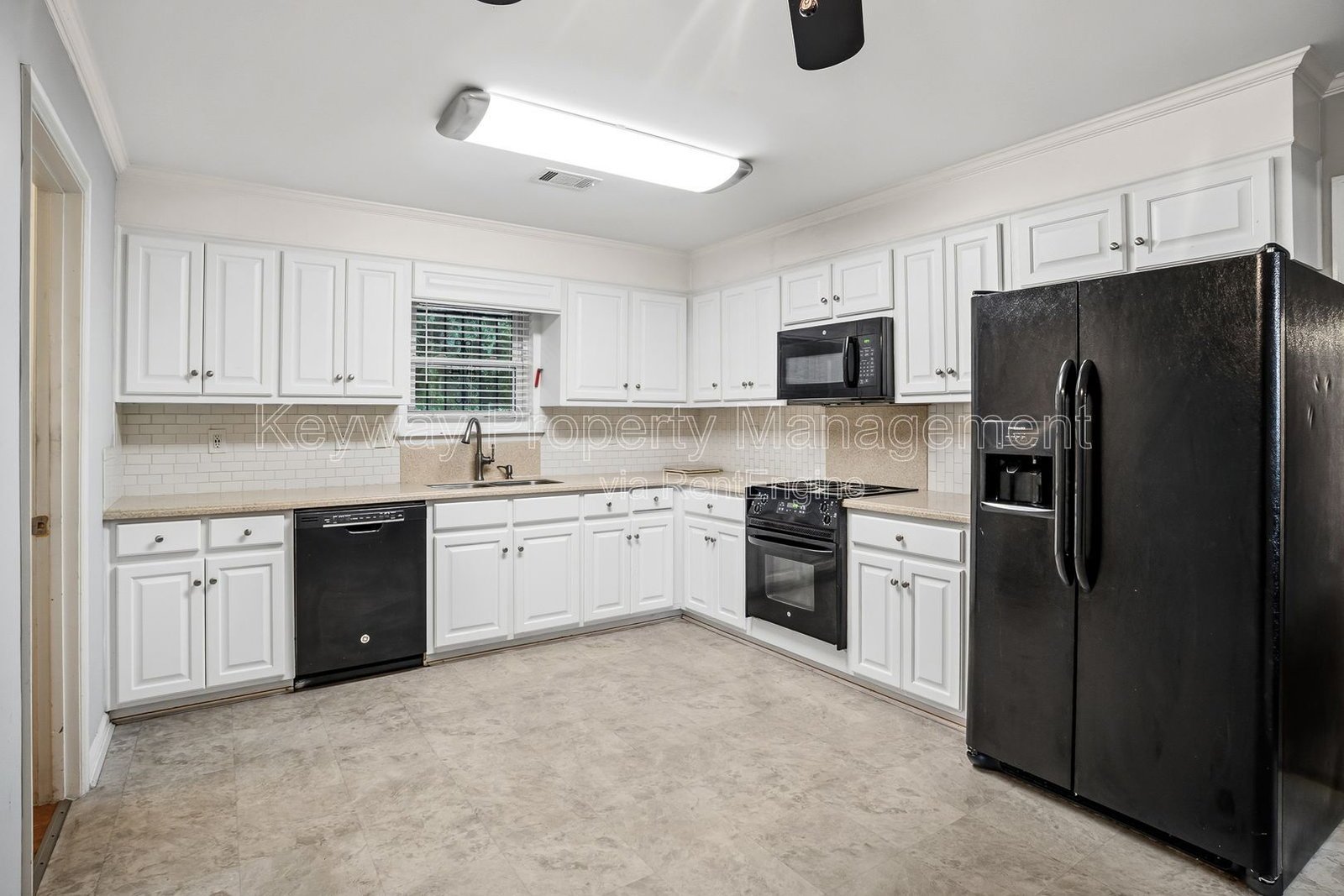 3420 Linderwood Drive-Pepperidge property image