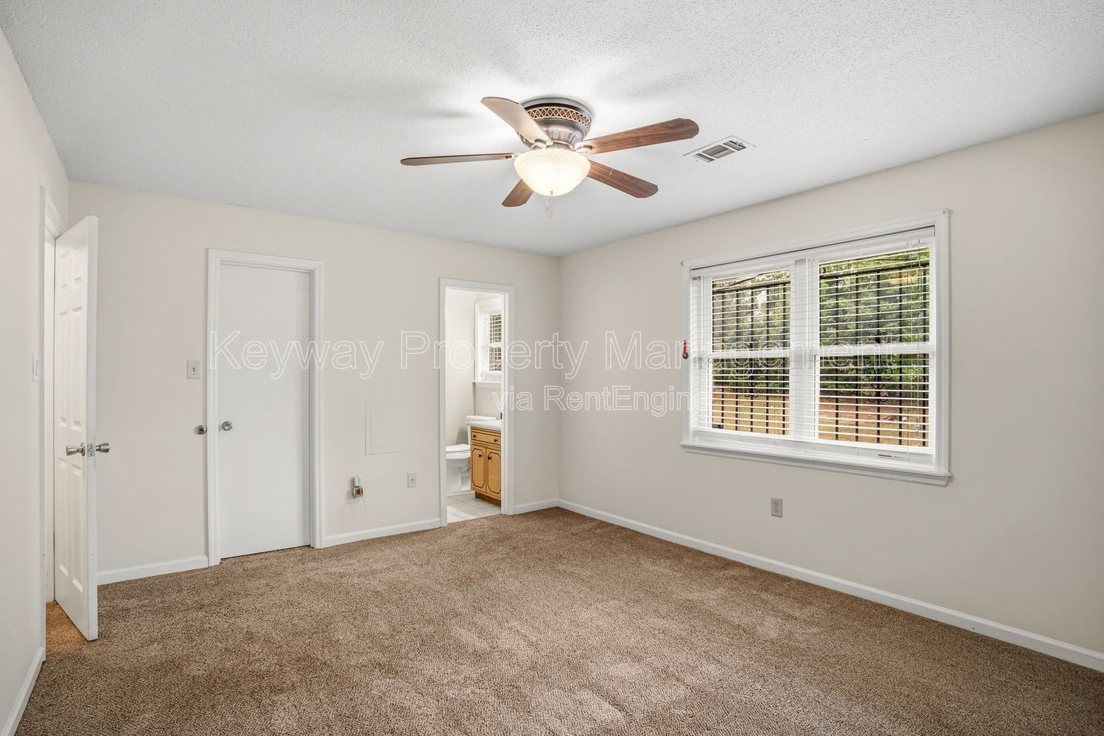 3420 Linderwood Drive-Pepperidge property image