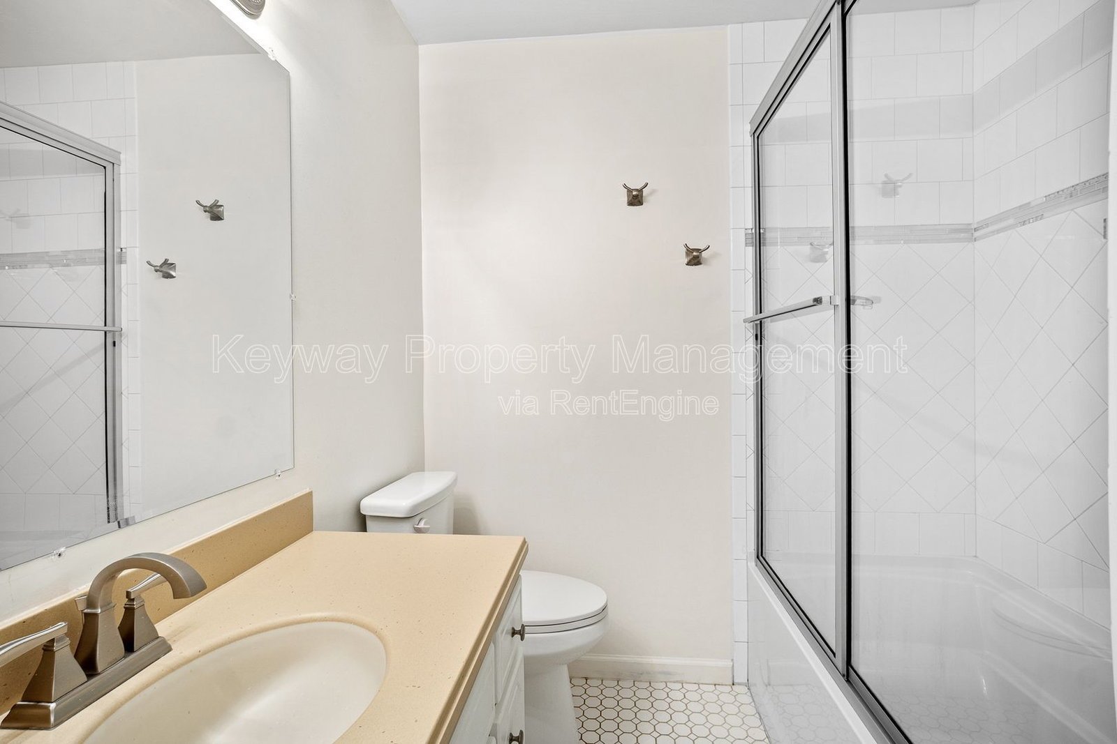 3420 Linderwood Drive-Pepperidge property image