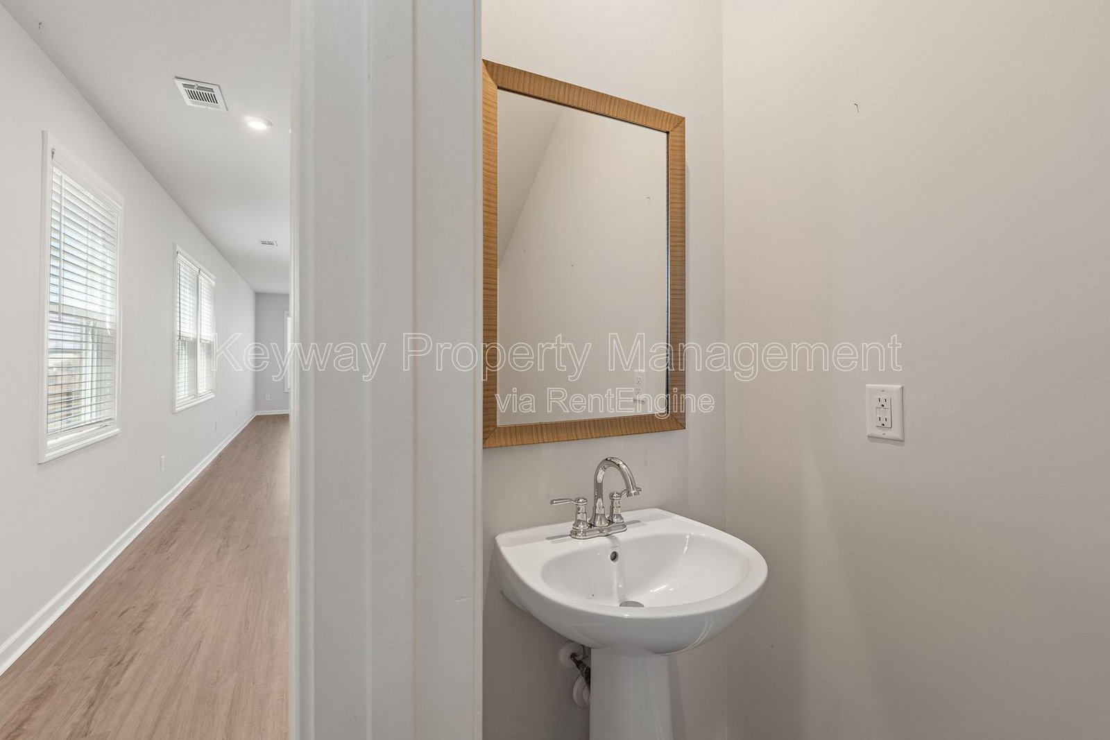 651 Manitou - Providence Station property image