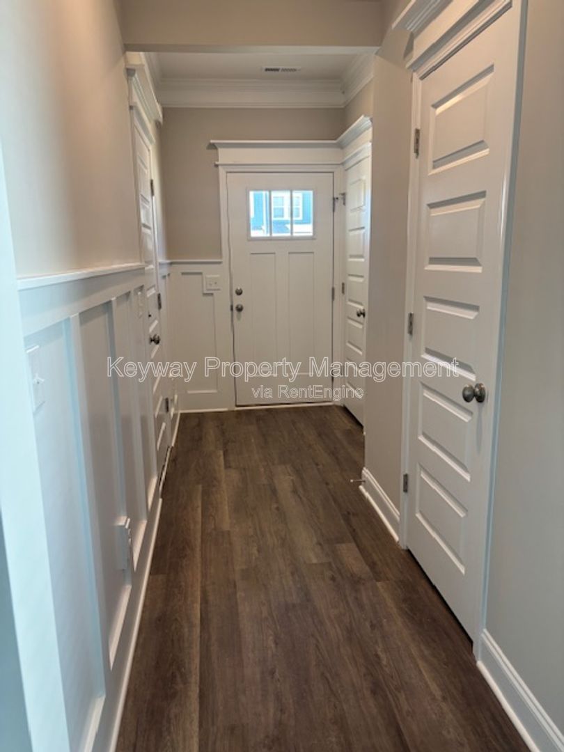 2044 Denmark Ave- Miller landing property image