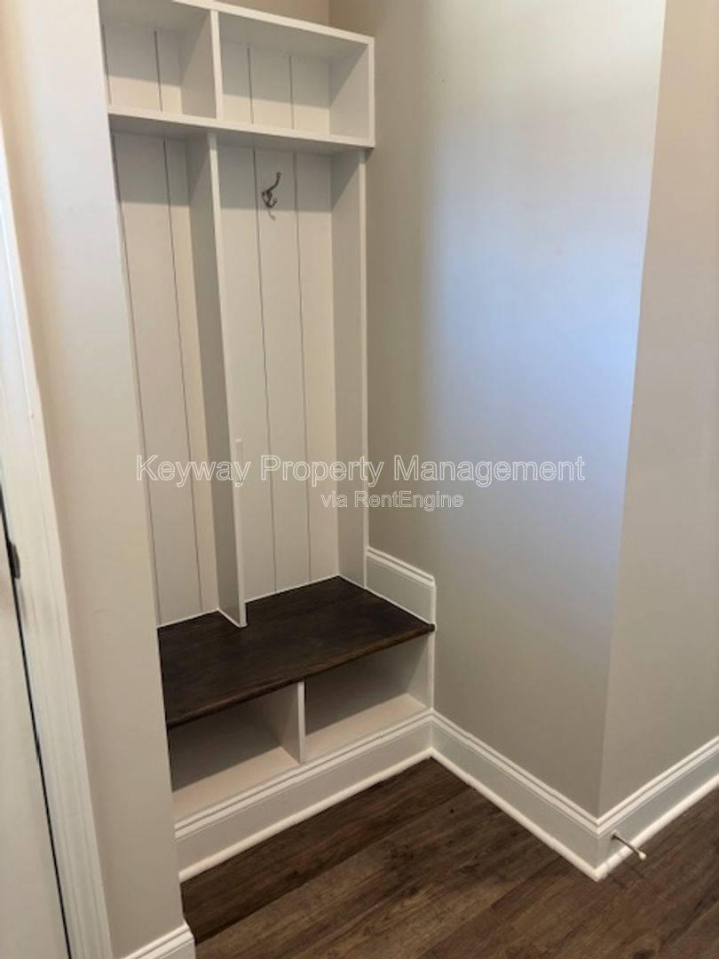 2044 Denmark Ave- Miller landing property image