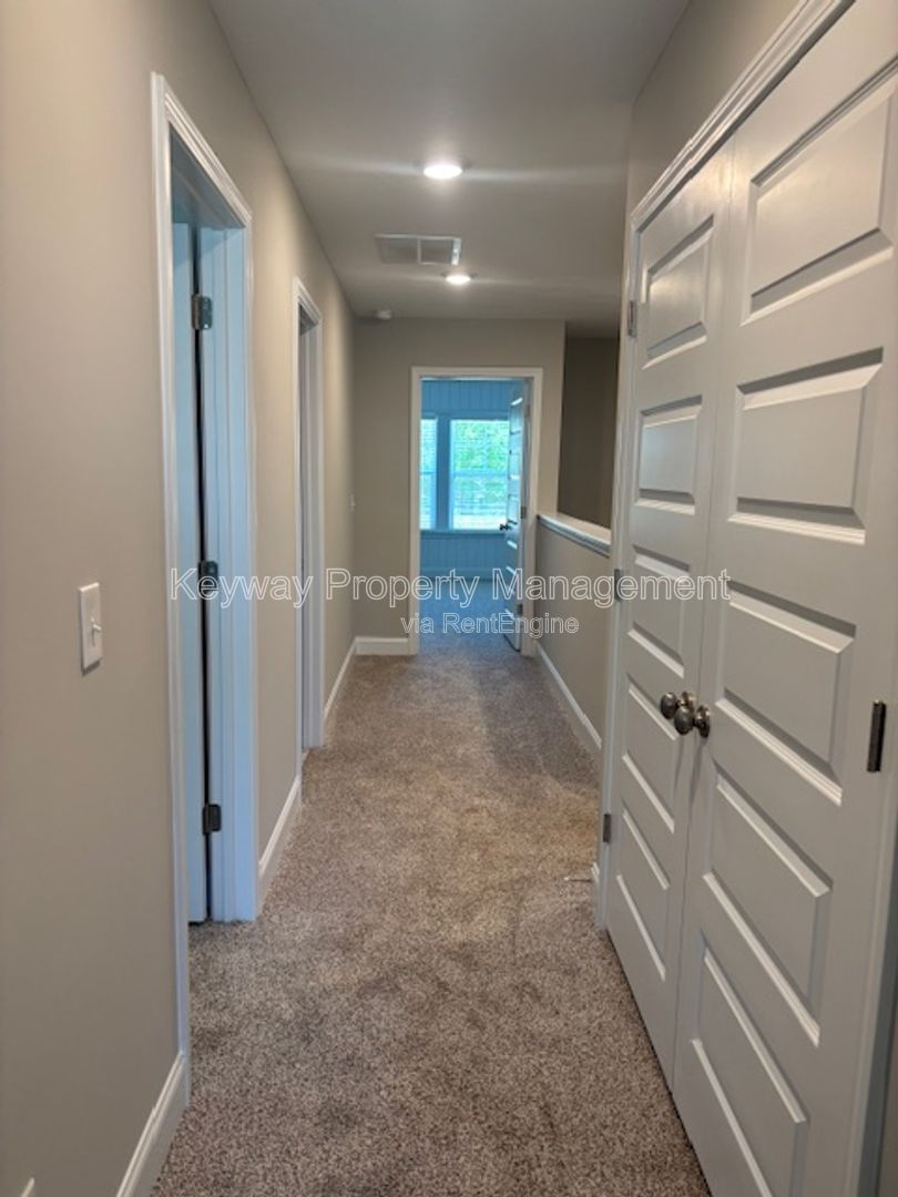 2044 Denmark Ave- Miller landing property image