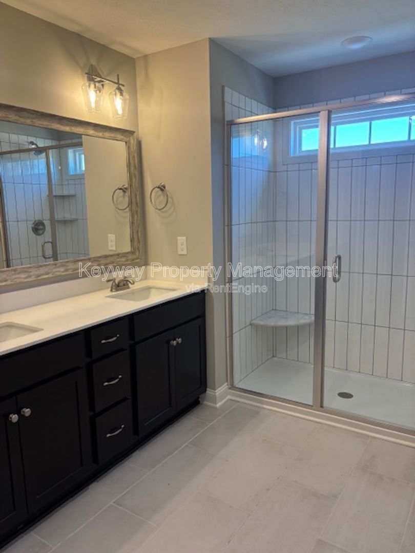 2044 Denmark Ave- Miller landing property image
