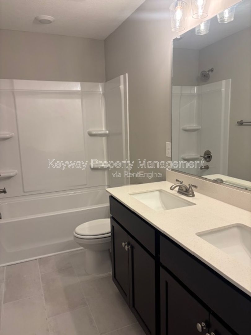 2044 Denmark Ave- Miller landing property image