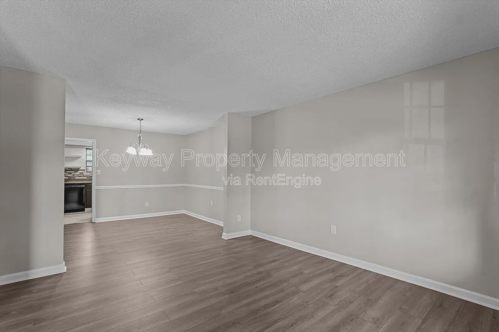 2918 Arrowhead Drive _ Westchester Condominiums property image