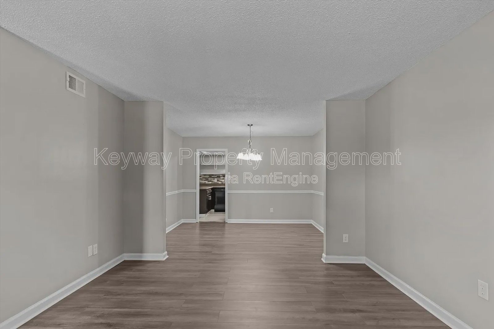 2918 Arrowhead Drive _ Westchester Condominiums property image