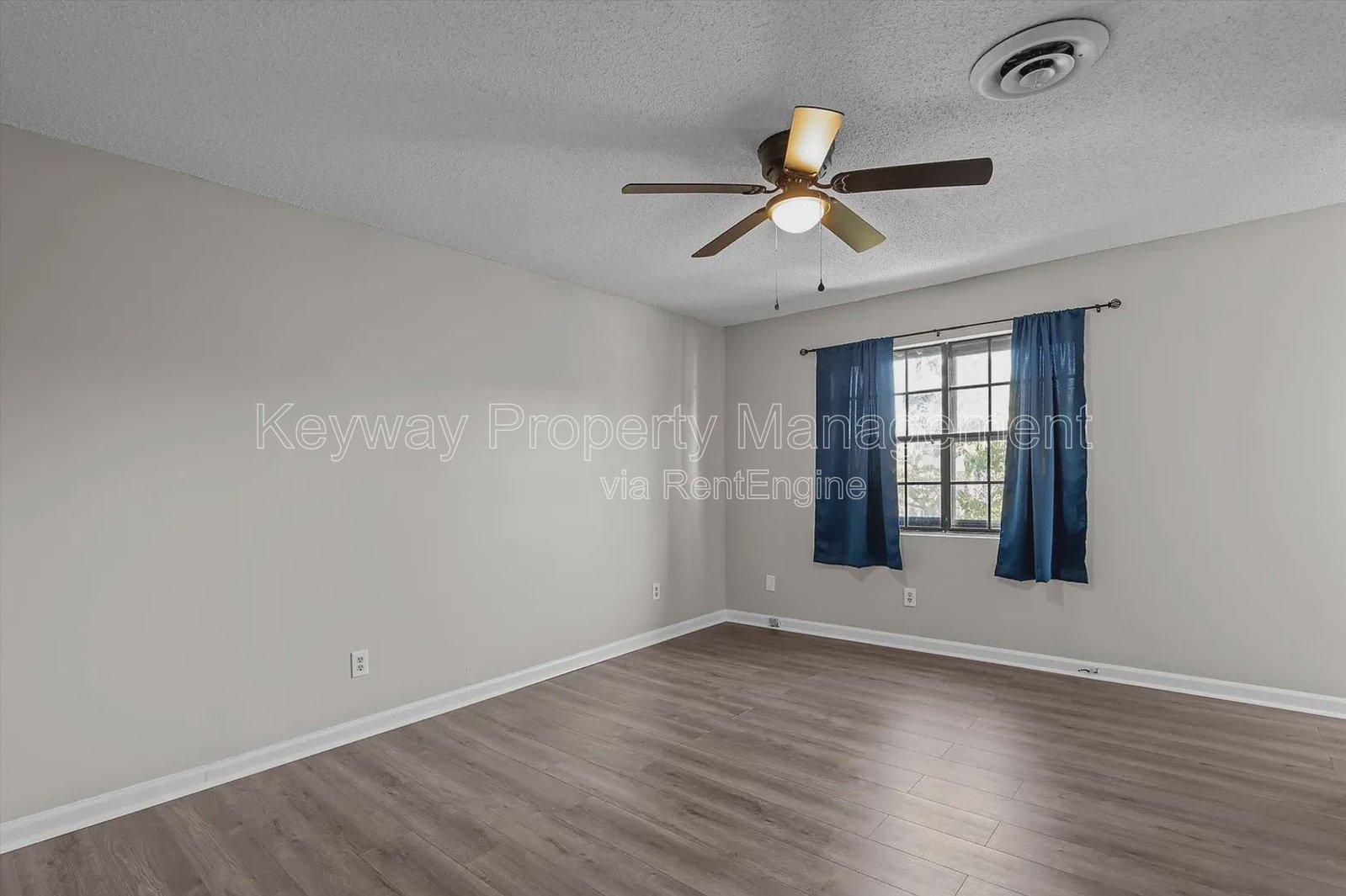 2918 Arrowhead Drive _ Westchester Condominiums property image