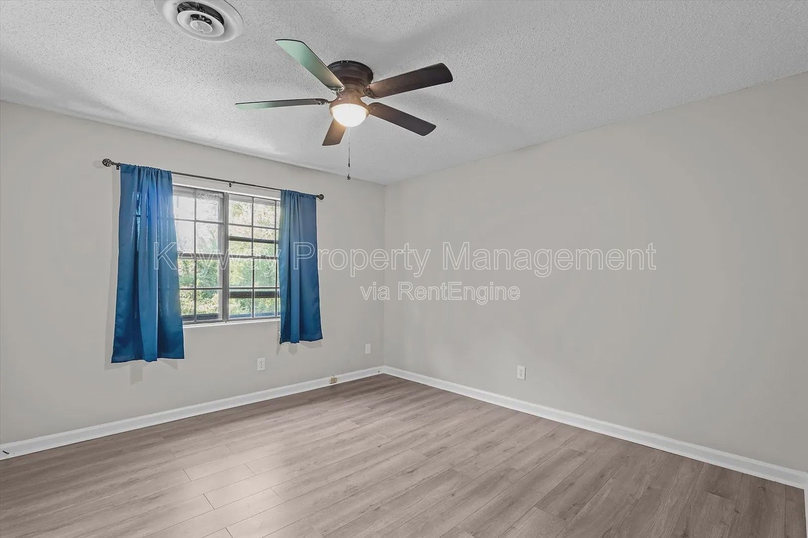 2918 Arrowhead Drive _ Westchester Condominiums property image