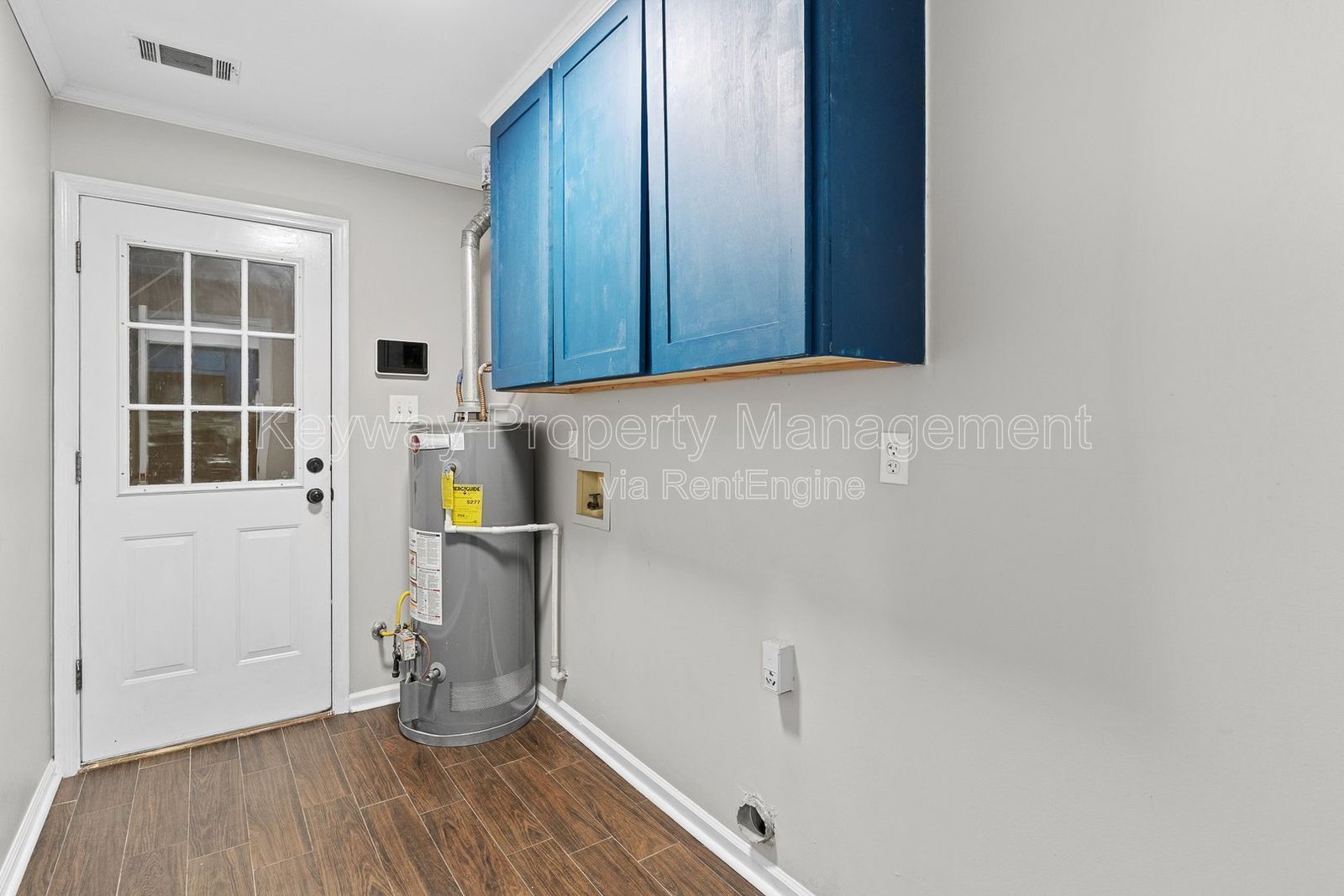 329 Lamplighter Lane- Petersburg Village property image